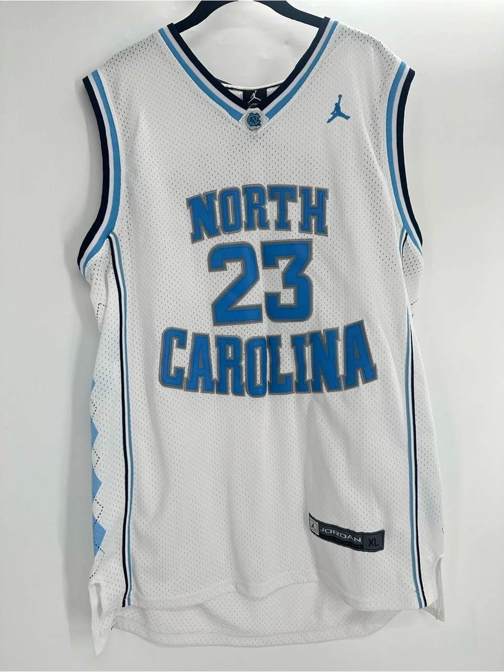 Jordan Michael Jordan North Carolina Basketball Jersey Mens Size XL White #23